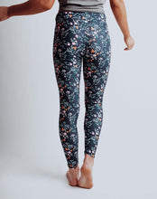 Load image into Gallery viewer, Blossom Leggings
